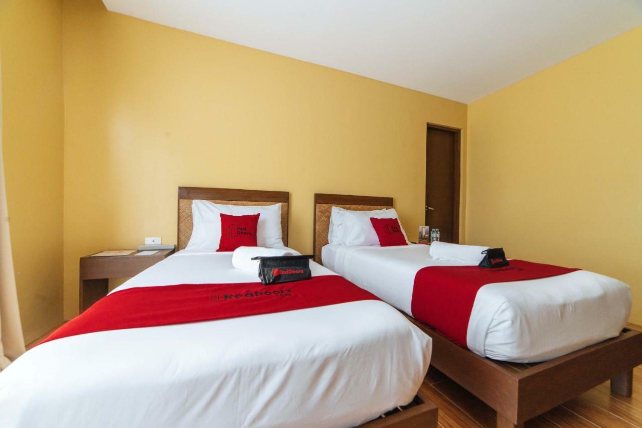 Reddoorz Premium Near Health Centrum Banica Roxas Dış mekan fotoğraf