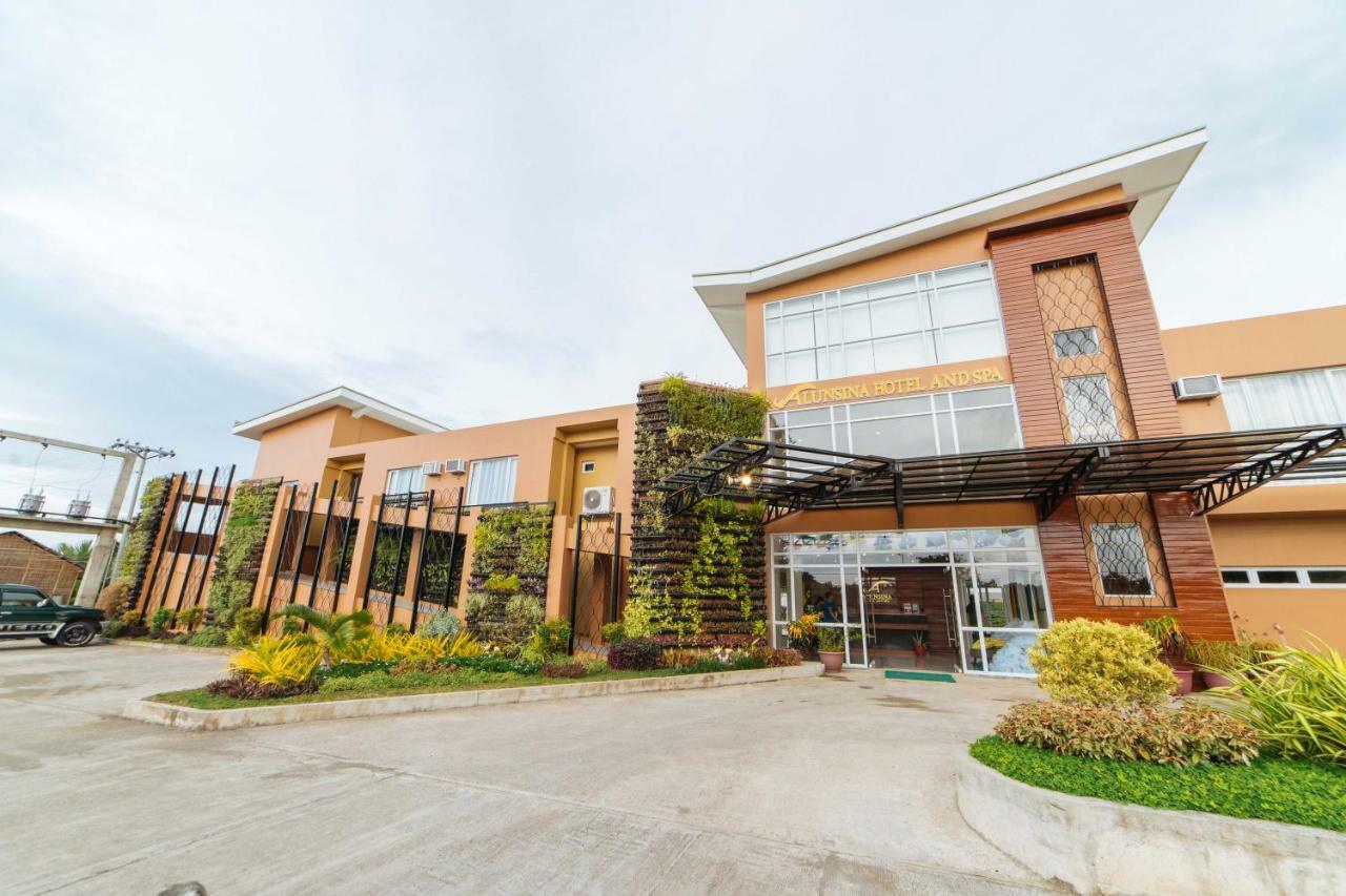 Reddoorz Premium Near Health Centrum Banica Roxas Dış mekan fotoğraf