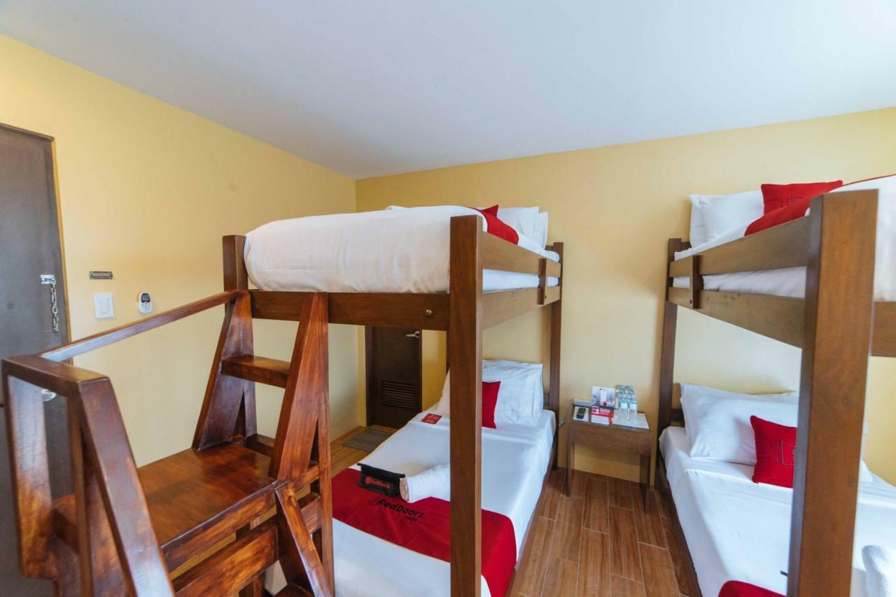 Reddoorz Premium Near Health Centrum Banica Roxas Dış mekan fotoğraf