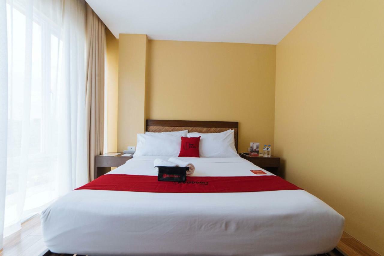 Reddoorz Premium Near Health Centrum Banica Roxas Dış mekan fotoğraf