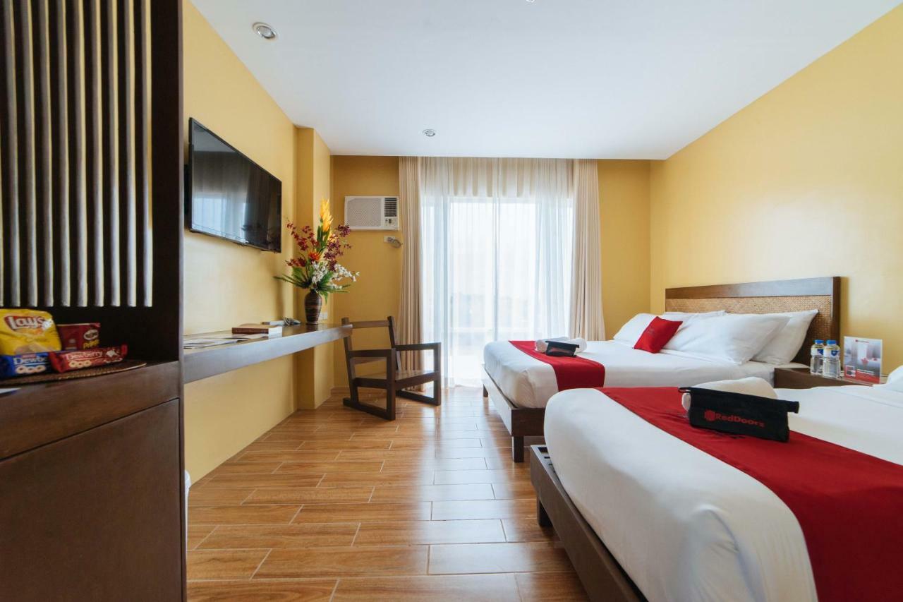 Reddoorz Premium Near Health Centrum Banica Roxas Dış mekan fotoğraf