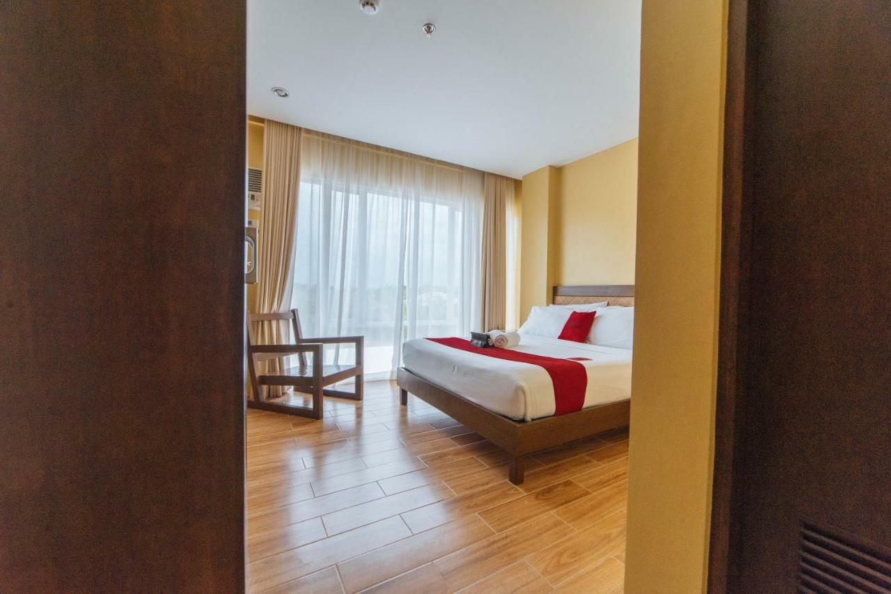 Reddoorz Premium Near Health Centrum Banica Roxas Dış mekan fotoğraf