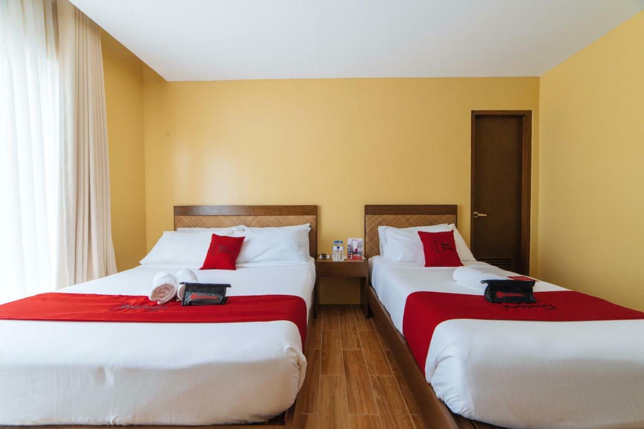 Reddoorz Premium Near Health Centrum Banica Roxas Dış mekan fotoğraf